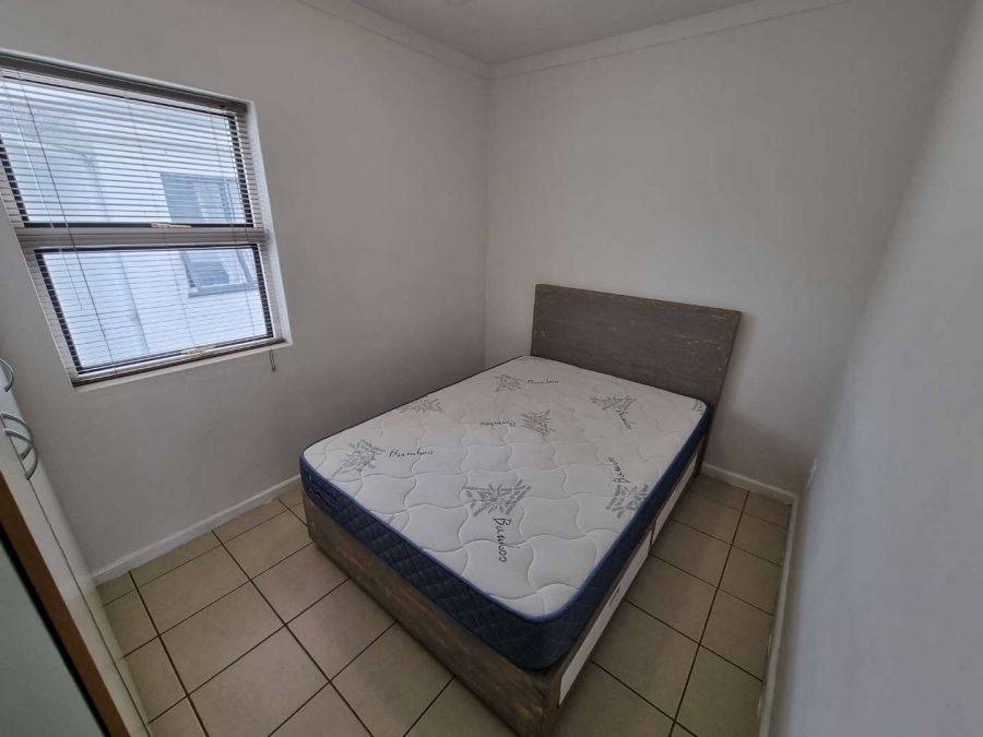 To Let 2 Bedroom Property for Rent in Maitland Western Cape
